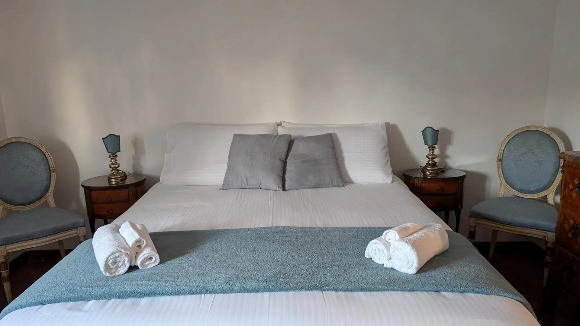 Sistershouse Apartment Casal Palocco 0*,  Italy