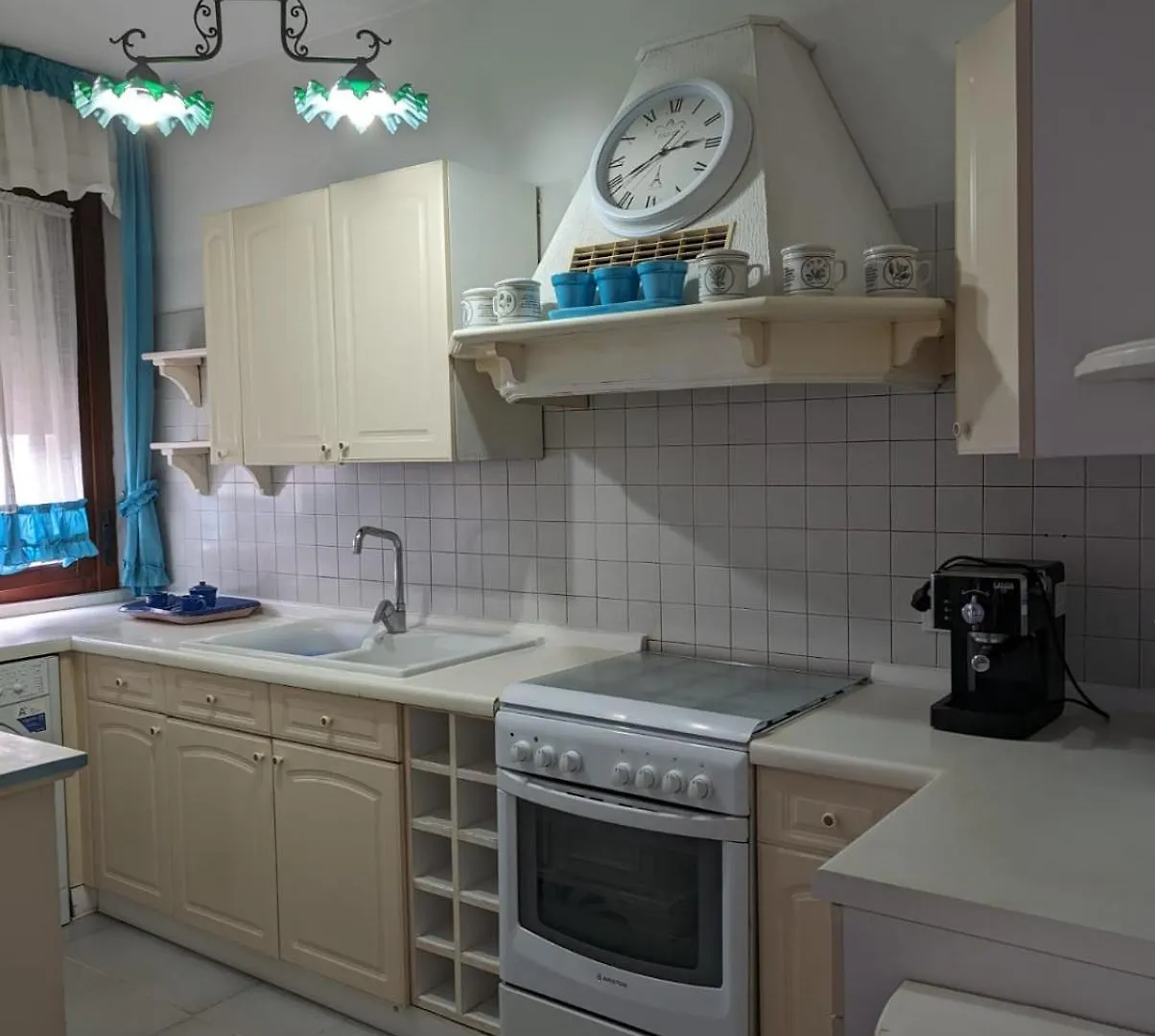 Sistershouse Apartment Casal Palocco 0*,  Italy